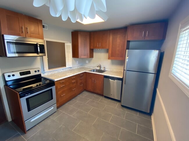 property at 1627 10th St Pl NW