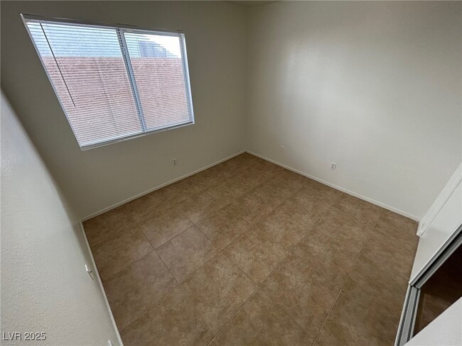 property at 7192 Mizzen Ct