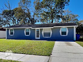 3612 Wisperbreath Ln in Tampa, FL - Building Photo