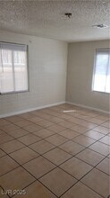 2417 St George St in North Las Vegas, NV - Building Photo - Building Photo