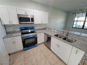 15610 Summit Pl Cir in Naples, FL - Building Photo - Building Photo