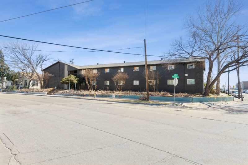 409 E 9th St in Dallas, TX - Foto de edificio