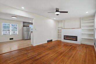 101 Heather Ln in Columbia, MO - Building Photo - Building Photo