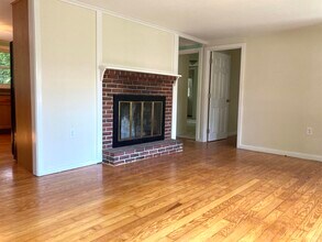 23 Richard Rd in Rye, NH - Building Photo - Building Photo