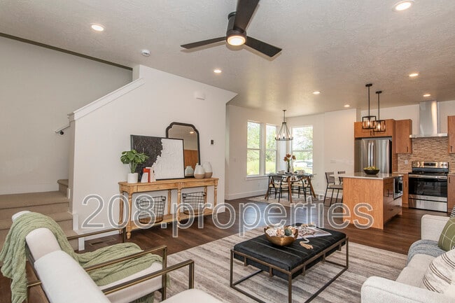 property at 479 E Violets Cv Ln