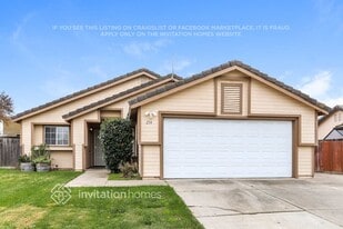 234 Lapwing Ln in Galt, CA - Building Photo
