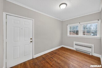 1614 Arlington Ave in Des Moines, IA - Foto de edificio - Building Photo