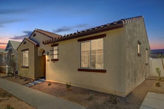 Villas Litchfield Park in Litchfield Park, AZ - Building Photo - Building Photo