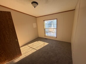 83 Hunters Rill in Lapeer, MI - Foto de edificio - Building Photo