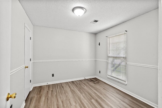 1302 Williamsburg Dr in Elizabethtown, KY - Building Photo - Building Photo