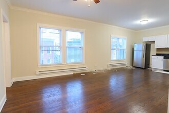 732 W Roscoe in Chicago, IL - Building Photo - Building Photo
