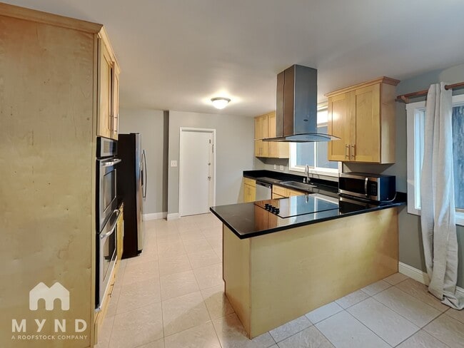 4730 Sequoyah Rd in Oakland, CA - Foto de edificio - Building Photo