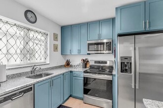 10877 Overseas Hwy in Marathon, FL - Building Photo - Building Photo