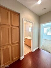 8325 Aspen Village St in Las Vegas, NV - Building Photo - Building Photo