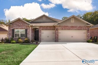 157 High Leaf Dr in Harvest, AL - Building Photo - Building Photo
