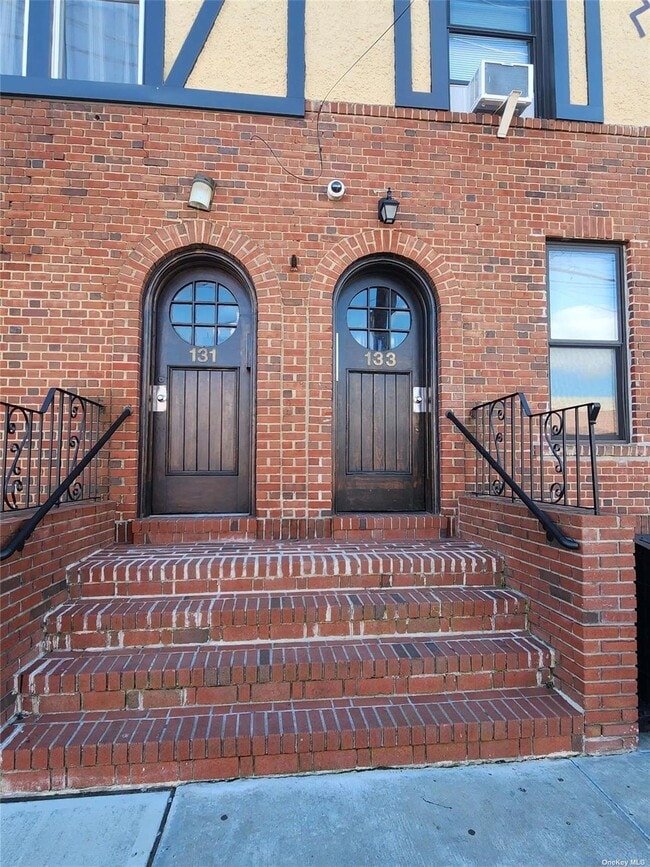 property at 131 Lincoln Ave
