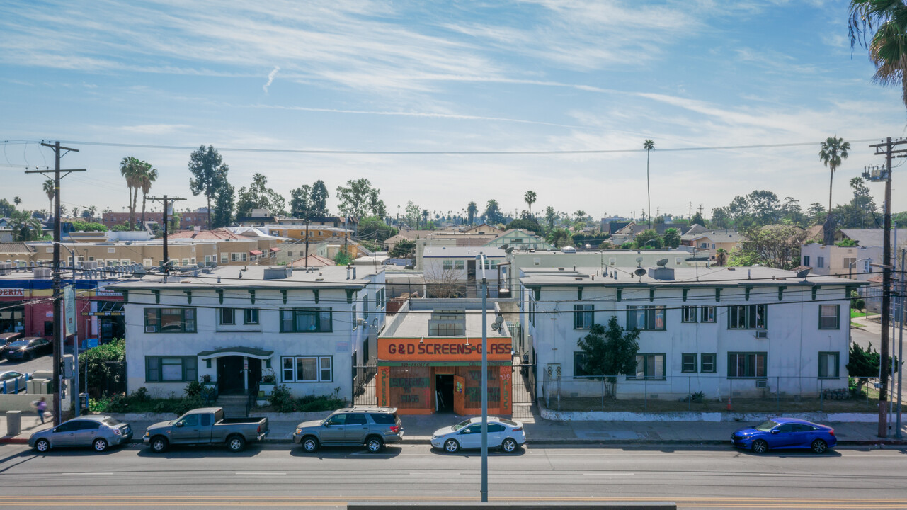 1300 S Van Ness Ave in Los Angeles, CA - Building Photo