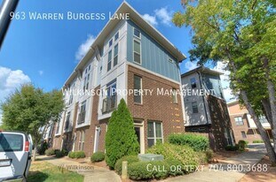 963 Warren Burgess Ln in Charlotte, NC - Building Photo