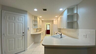 3200 W Community Dr in Jupiter, FL - Building Photo - Building Photo