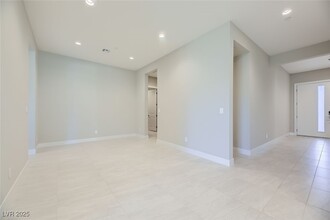 840 Watford Pl in Henderson, NV - Building Photo - Building Photo