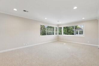 854 University Ave in Palo Alto, CA - Building Photo - Building Photo