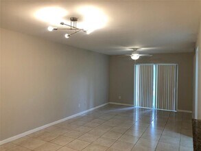 729 NW 92nd Ave in Plantation, FL - Building Photo - Building Photo