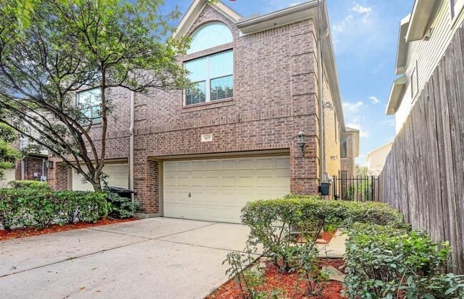 property at 1625 Knox St