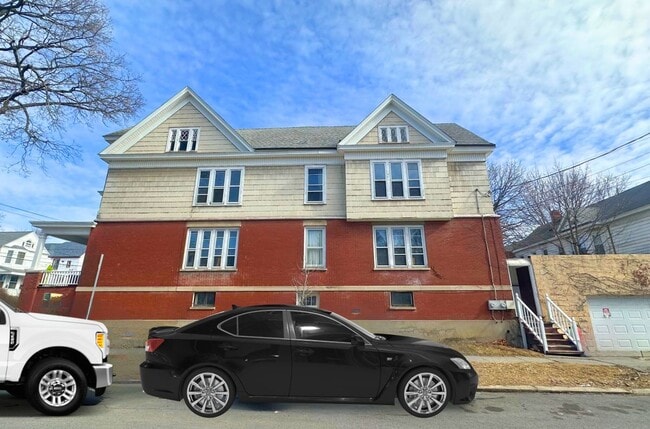 296 Quail St in Albany, NY - Building Photo - Building Photo
