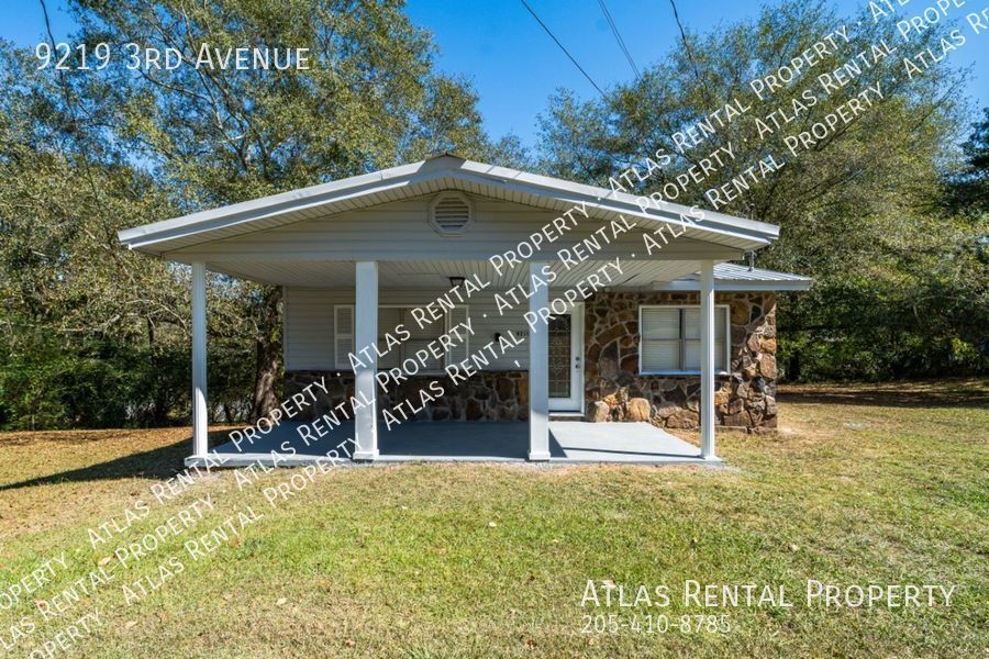 9219 3rd Ave in Trafford, AL - Building Photo