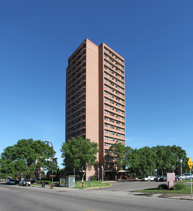 The Riverside in Minneapolis, MN - Building Photo