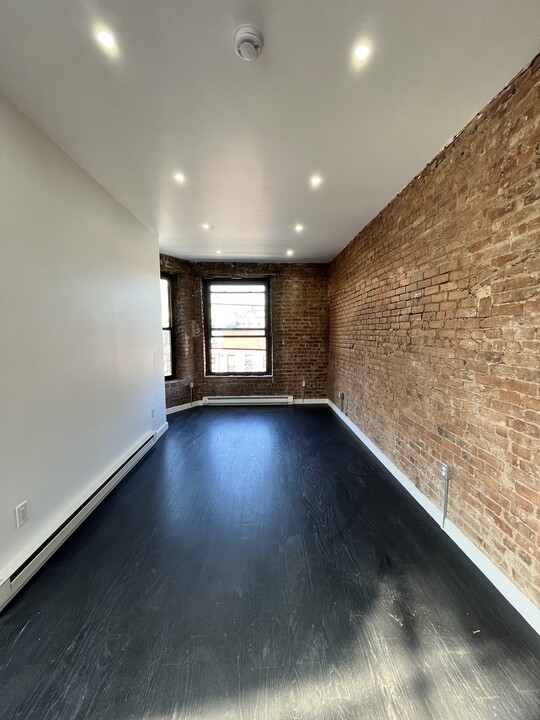 361 Tompkins Ave in Brooklyn, NY - Building Photo