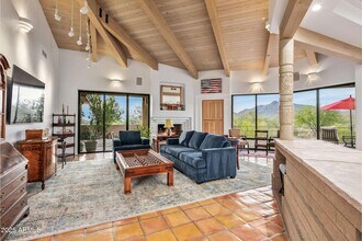40199 N 105th Pl in Scottsdale, AZ - Foto de edificio - Building Photo