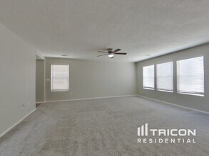 1044 Waterfall Dr in Rio Rancho, NM - Building Photo - Building Photo