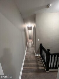 1813 N Warwick Ave photo'