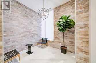 212 King William St in Hamilton, ON - Building Photo - Building Photo