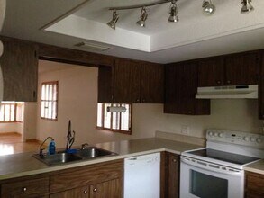 2195 Bancroft Pl in Palm Harbor, FL - Building Photo - Building Photo