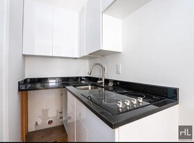 479 Warren St in Brooklyn, NY - Building Photo - Building Photo