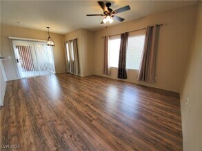 9580 W Reno Ave, Unit 216 in Las Vegas, NV - Building Photo - Building Photo
