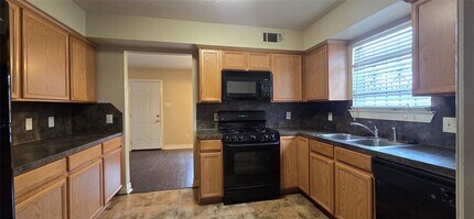 7929 Comal St in Houston, TX - Building Photo - Building Photo