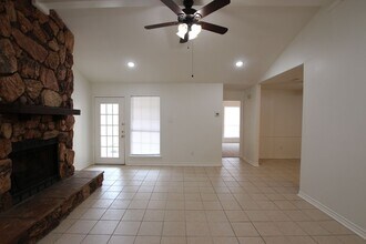 5963 Creekside Cir in Tyler, TX - Building Photo - Building Photo