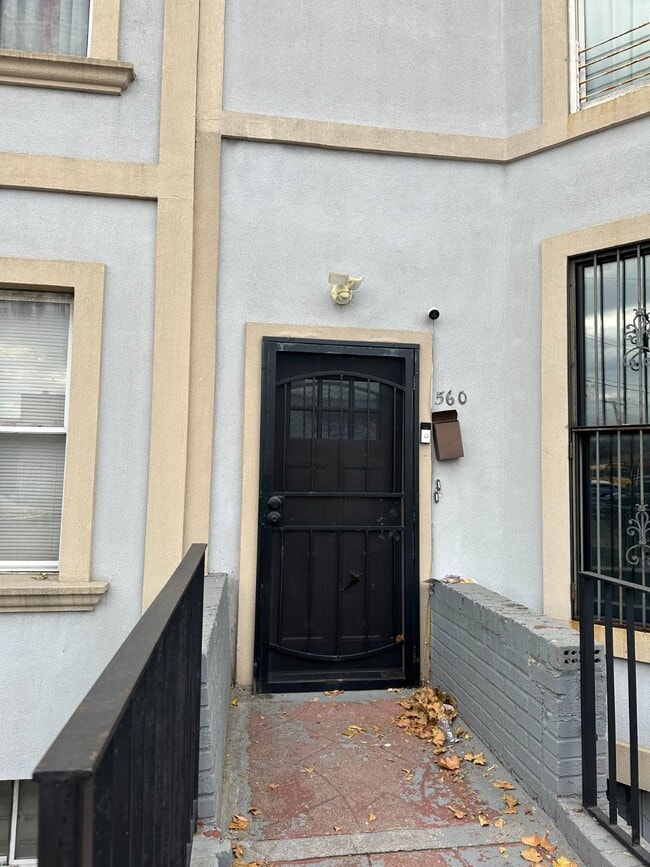 560 Fountain Ave in Brooklyn, NY - Building Photo - Building Photo