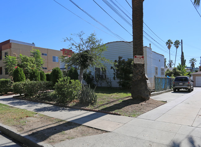 912 Raleigh St in Glendale, CA - Building Photo - Building Photo