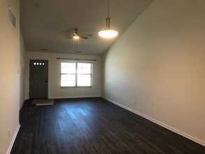 1910 Daisy St SE in Demotte, IN - Building Photo - Building Photo