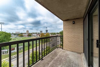 Regency Tower in Springfield, MO - Building Photo - Building Photo