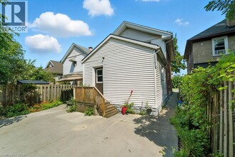 20 Hetherington St in St Catharines, ON - Building Photo - Building Photo