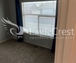 2216 NE 8th St in Hermiston, OR - Building Photo - Building Photo