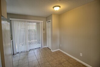 2806 Wadsworth Ave in Orlando, FL - Building Photo - Building Photo