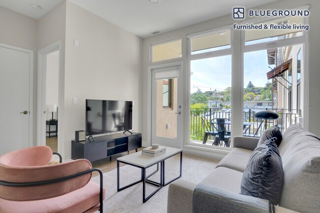 261 El Camino Real-Unit -FL2-ID953 in San Carlos, CA - Building Photo - Building Photo