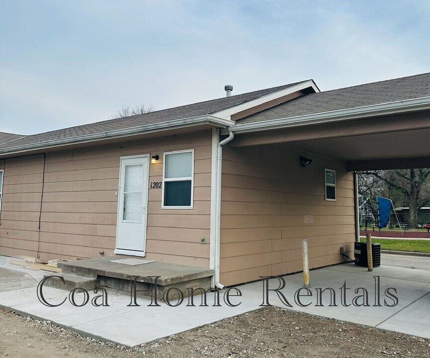 1202 N Indiana Ave in Wichita, KS - Building Photo