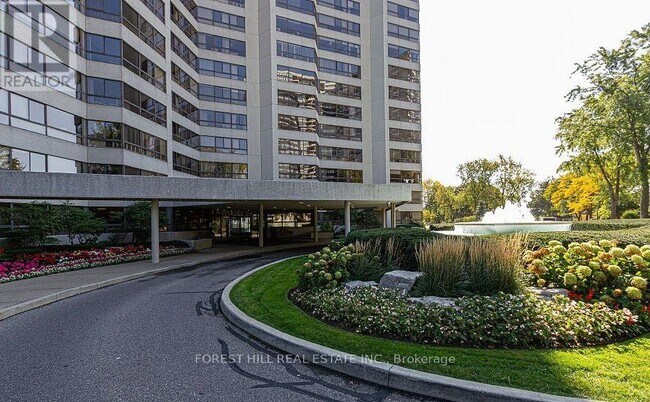 property at 1300-1300 Bloor St